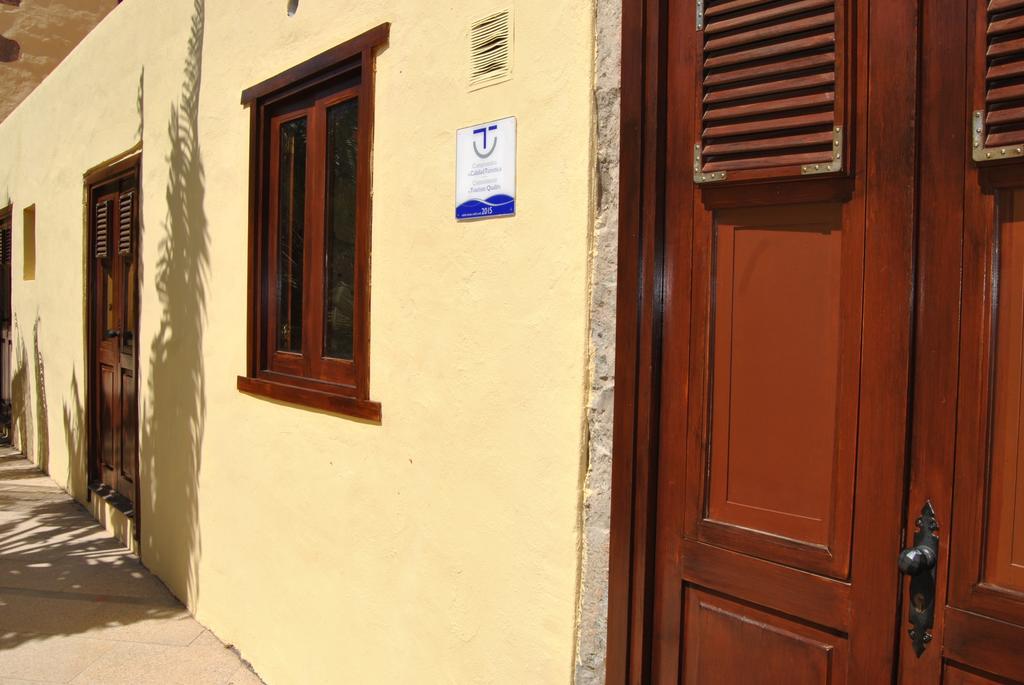 Casa Rural La Aldaba Аґуїмес Номер фото